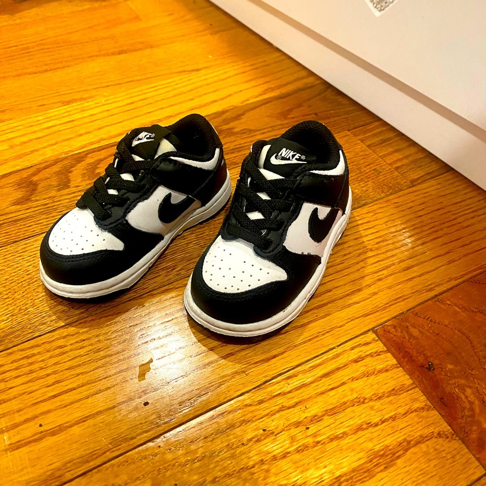 Nike Baby Panda Sneakers (size 5c)